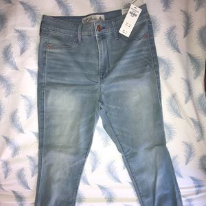 Abercrombie and Fitch High Rise Jean Leggings